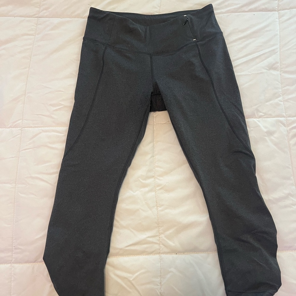 Calia Gray Cropped Leggings size Medium
